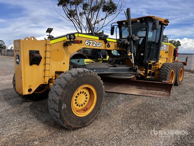 2019 John Deere 672GP AWD Motoniveladora