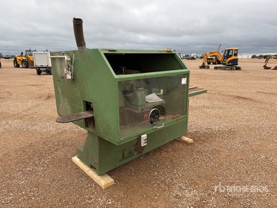 Guilliet KXU Hydraulic Couroyeuse A Bois