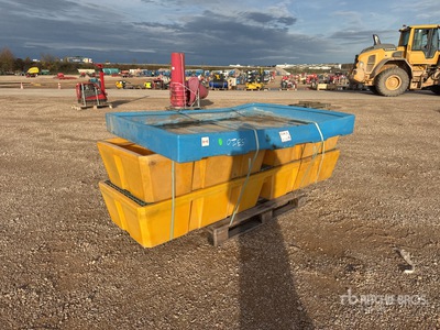 Qte De Bacs De Retention Qty Of ادوات صناعية متنوعة