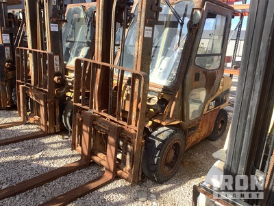 2020 Cat GP30N 10490 lb Forklift
