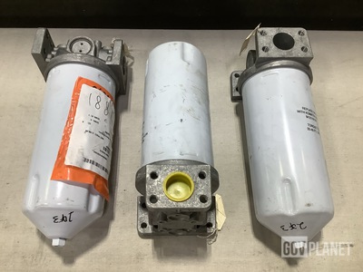 (3) Komatsu Replacement Filter Elements