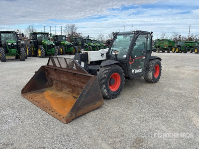 2017 Bobcat V519 Telehandler