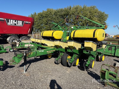 1995 John Deere 1760 12 Row No-Till Planter