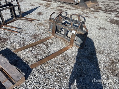 48 in Telehandler Pallet Forks - Fits New Holland LM7.42