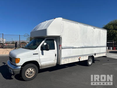 2007 Ford E-350 XL Fourgon cargo