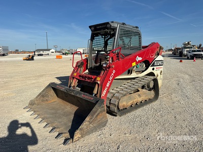 2022 Takeuchi TL12V2 Two-Speed High Flow Compacte Schranklader