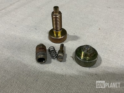 (39) Barry Wright 10252758-1 Quick Release Plungers