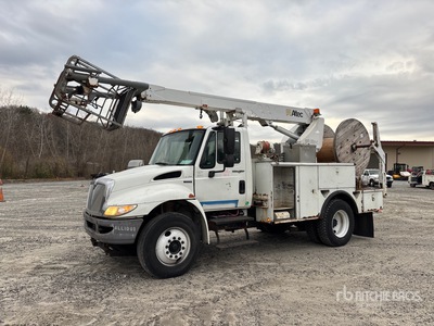 2010 International 4300 4x2 Haspelwagen