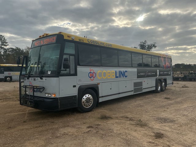 2006 MCI Motor Coach D4500 Coach