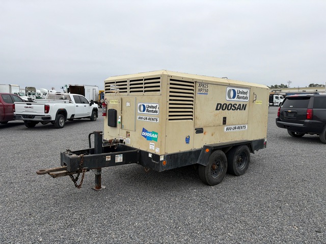 Doosan XP825/HP750WCU 750 cfm Mobile Air Compressor Doosan XP825/HP750WCU 750 cfm Mobile Air Compressor