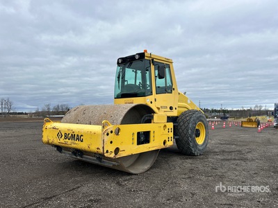 2015 Bomag BW211D-50 Smooth Drum Compactor