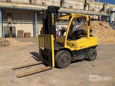 2020 Hyster H90FT 8800 lb Pneumatic Tire رافعة شوكية