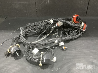 (21) Oshkosh Defense 3362104 Wiring Harnesses