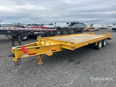 2010 Lucon 10T192ALP 24 ft T/A Equipment Trailer
