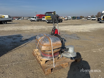 2014 Lavor Pro Smd-r Qty of Laveuse de sol