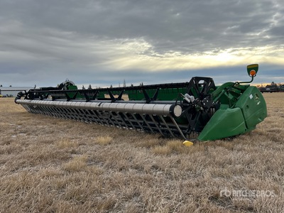 2011 John Deere 635F 35 ft Flex Combine Header