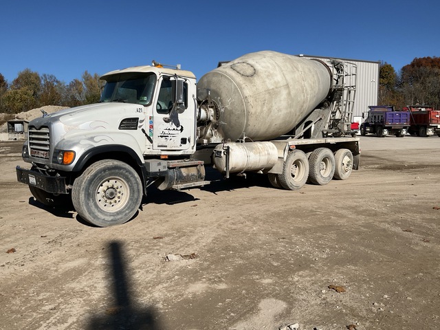 2003 Mack CV713 8x4 Mixer Truck