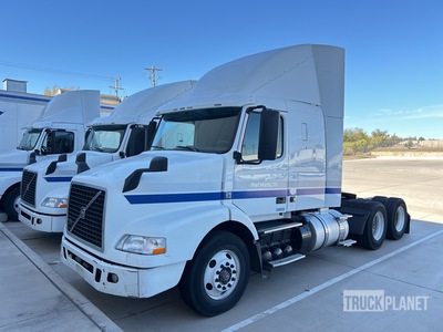 2017 Volvo VNM 6x4 T/A Sleeper Truck Tractor