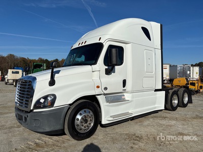 2018 Freightliner Cascadia 125 6x4 Ciągnik siodłowy T/A z kabiną sypialną
