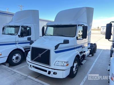 2017 Volvo VNM 6x4 T/A Sleeper Truck Tractor