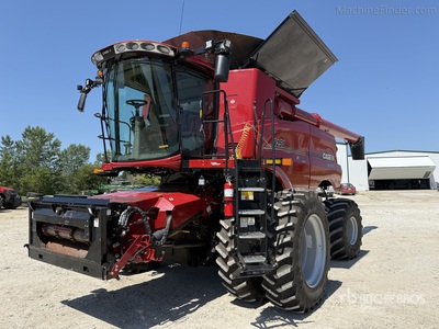 2024 Case IH 8250 Mietitrebbia