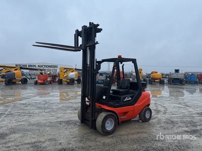 2010 Linde H30 3000 kg Forklift