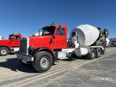 2014 Pelterbilt 365 8x4 Mixer Truck