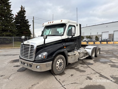 2017 Freightliner Cascadia 125 6x4 T/A Day Cab Truck Tractor