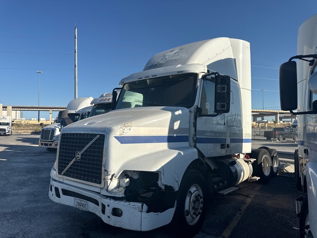 2015 Volvo VNR64T 6x4 T/A Sleeper Truck Tractor (Inoperable)