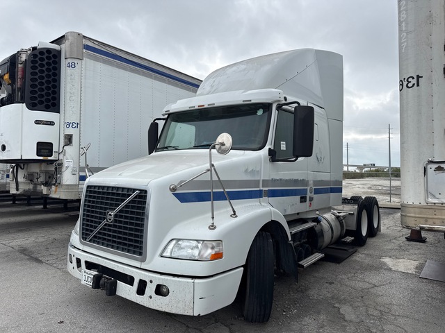 2013 Volvo VNR64T 6x4 T/A Sleeper Truck Tractor (Inoperable)