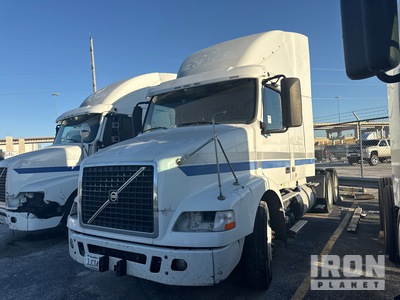 2013 Volvo VNR64T 6x4 T/A Sleeper Truck Tractor (Inoperable)