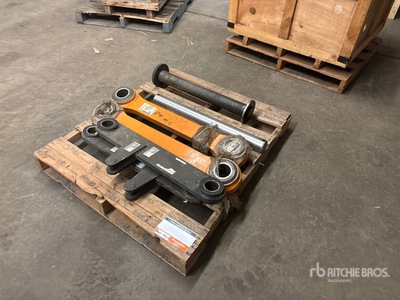 Quantity of Link Assemblies (Unused) - Fits Hyundai