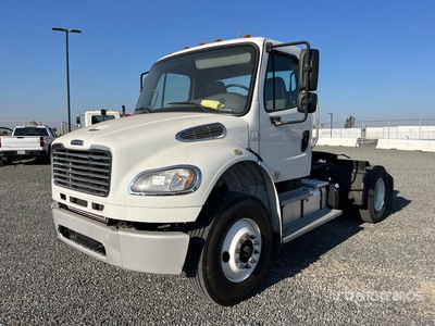 2019 Freightliner M2 106 4x2 Ciągnik siodłowy z kabiną dzienną S/A