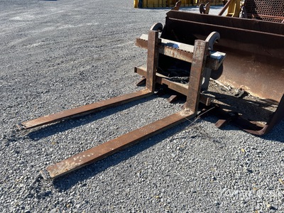 Volvo 83770 72 in Radladergabeln