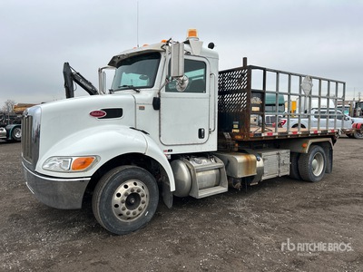 2018 Peterbilt 330 4x2 ロールオフトラック