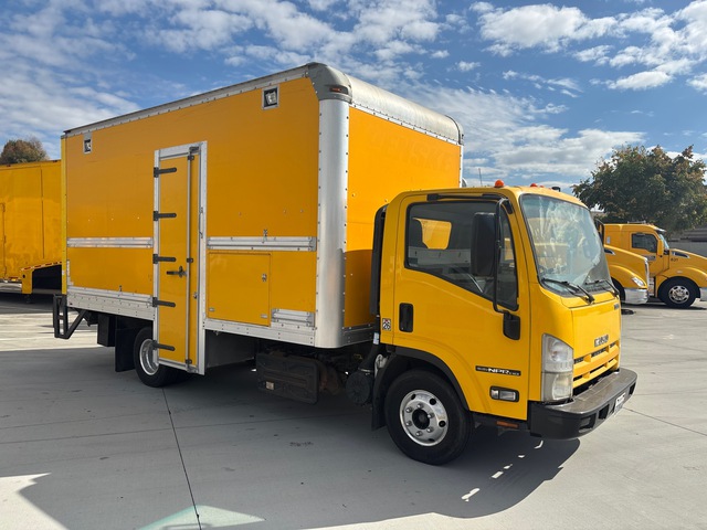 2013 Isuzu NPR HD 4x2 Service Truck 2013 Isuzu NPR HD 4x2 Service Truck