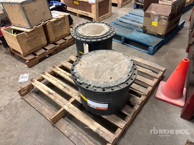 Quantity of (2) Travel Reduction Gears Parti varie (Unused)