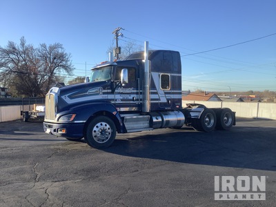 2013 Kenworth T660 6x4 T/A Sleeper Truck Tractor