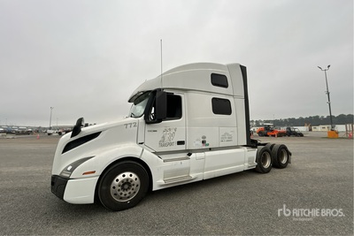 2020 Volvo VNL 6x4 T/A Sleeper Truck Tractor