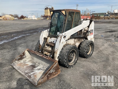 Bobcat S220 Chargeuse à direction à glissement