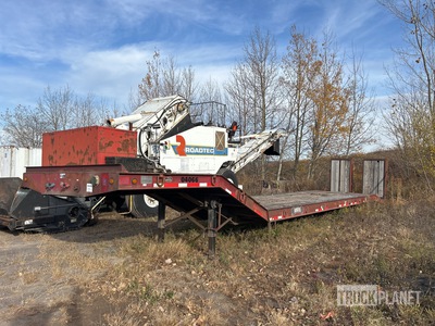 2005 Rogers PT35L80 87870 lb T/A Single Drop Low Loader