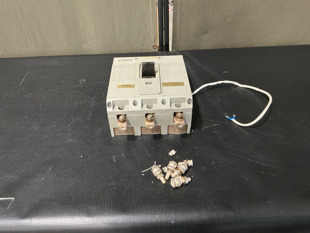 SPD AQB-A250 Circuit Breaker SPD AQB-A250 Circuit Breaker