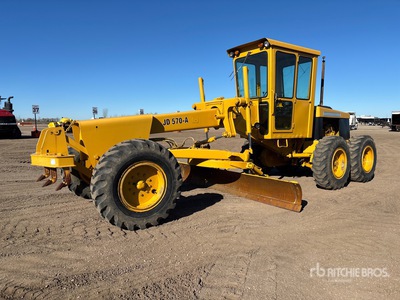 John Deere 570A Motoniveladora