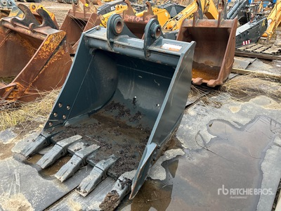 Hyundai R220 45 in Digging Excavator Bucket (Unused)
