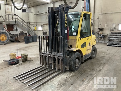 Hyster H80XM 7000 lb Pneumatic Tire رافعة شوكية