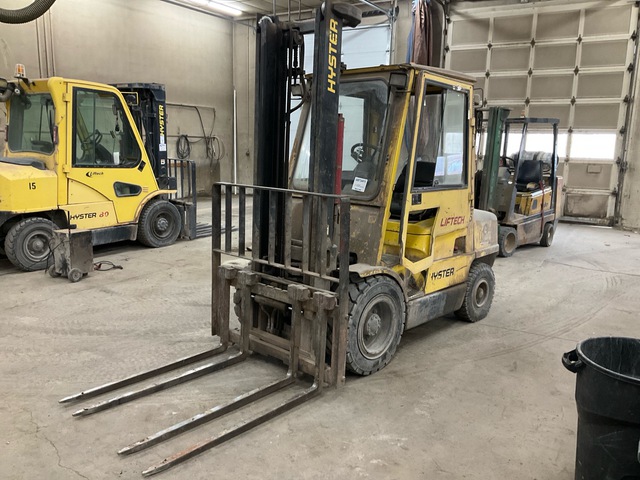 1998 Hyster H60XM 6000 lb Pneumatic Tire Forklift