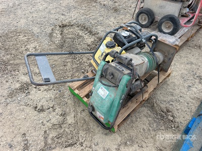 Quantity of (2) Wacker Compactors Varios, herramientas manuales