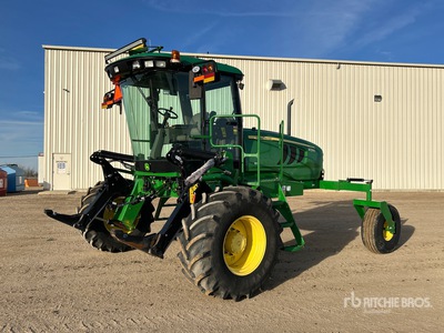 2015 John Deere W150 35 ft Swather الة الحصاد