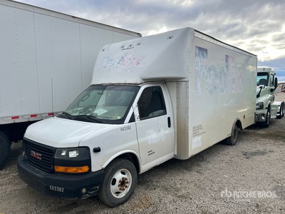 2021 GMC Savanna G4500 4x2 Van Truck