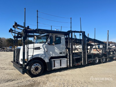 2014 Volvo VAH64200 6x4 Car Carrier Truck